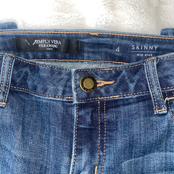 Skinny Mid Rise Jeans - Picture 6 of 6